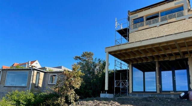 Naboer taber klagesager, men opgiver ikke kampen mod kmpehus