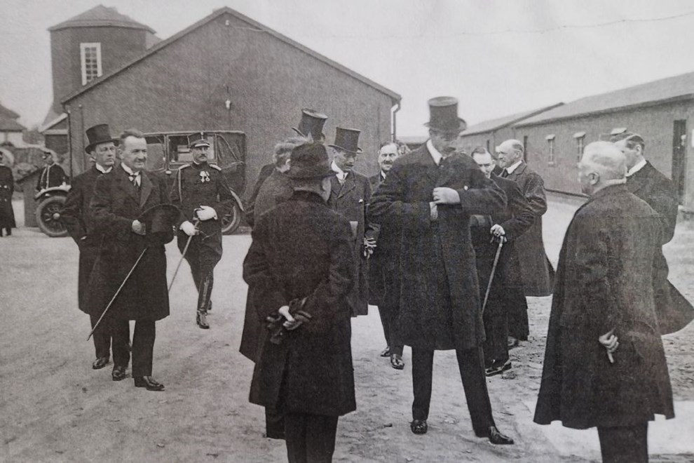 Radiolyttere kunne flge med i telefonsamtalerne