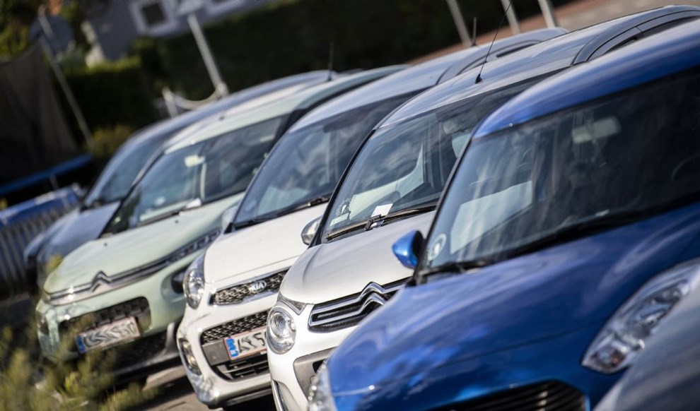 Politikere stemmer ja til, at du skal betale for at parkere