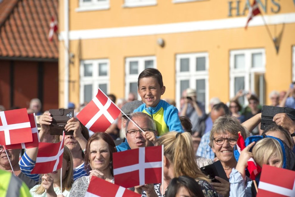 S er der sat penge af til dronningens besg