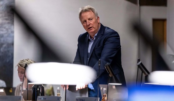 V-formand med skarp kritik af S�ren Schow