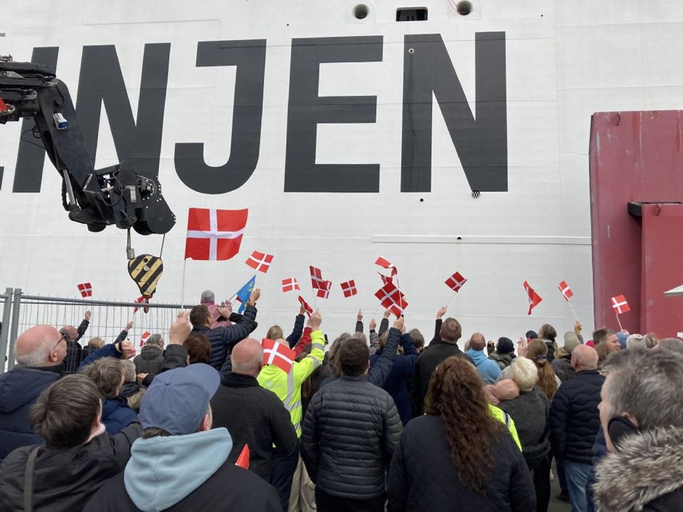 Verdens st�rste hurtigf�rge er kommet hjem