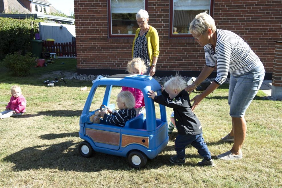 Kampagne for flere dagplejere kan komme � men dens pris og st�rrelse er ukendt