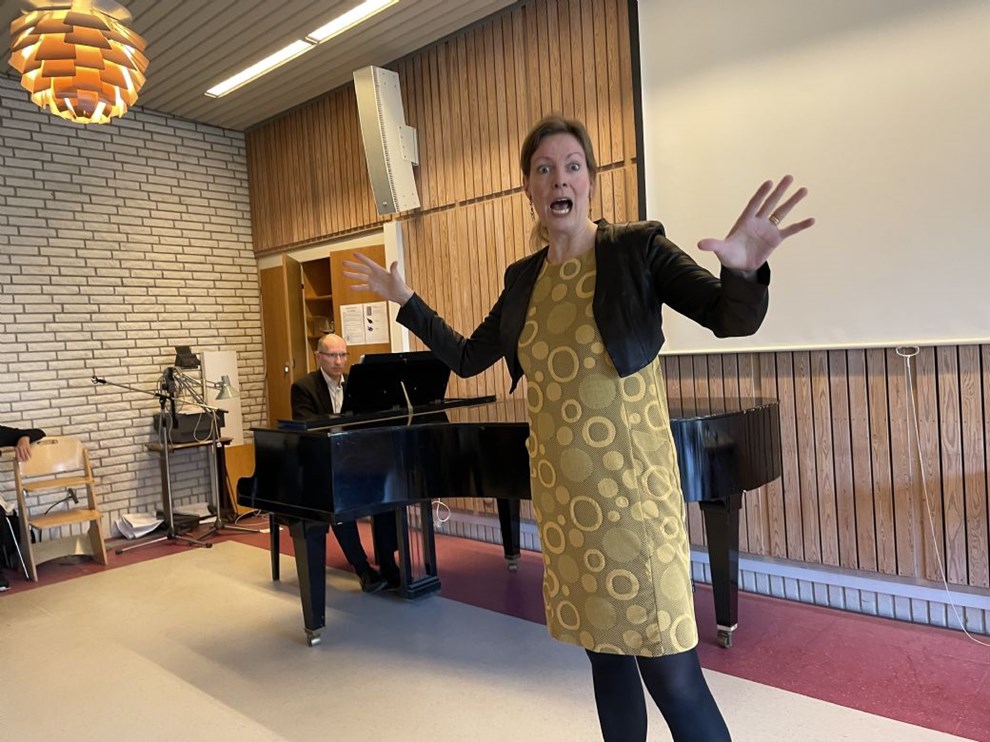 Duo var 'bra' og valsede 'sakta' gennem kendte svenske glansnumre