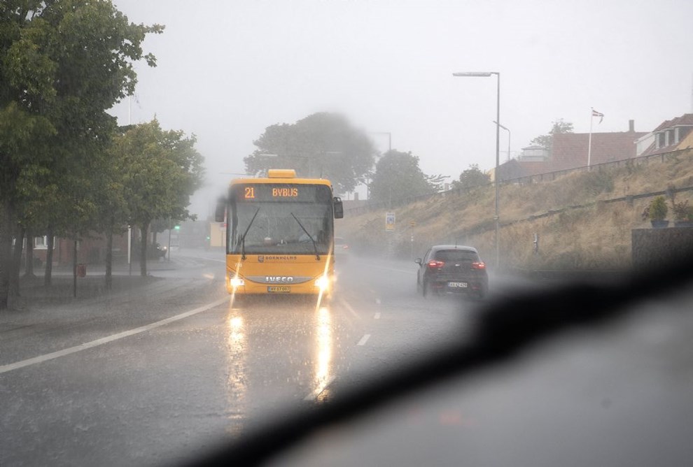 Varsel om skybrud inkluderer nu også Bornholm Varsel om skybrud inkluderer nu også Bornholm