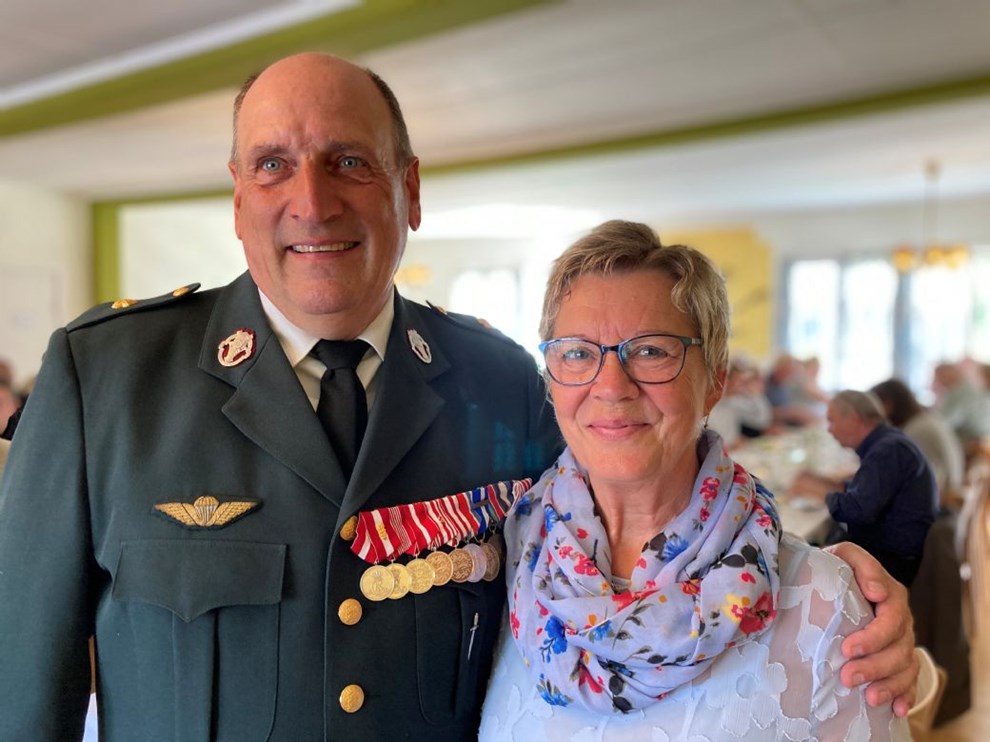 44 et halvt r p kasernen: Nu er det familiens tur