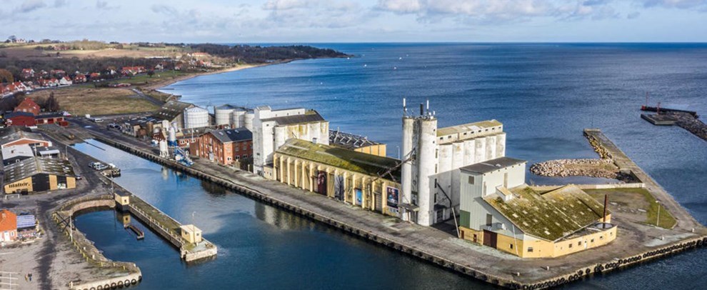 Nu skal siloerne rives ned