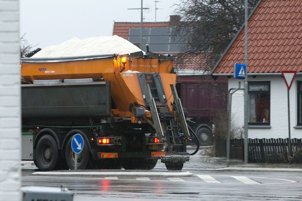 Saltbiler p� vejene her til morgen