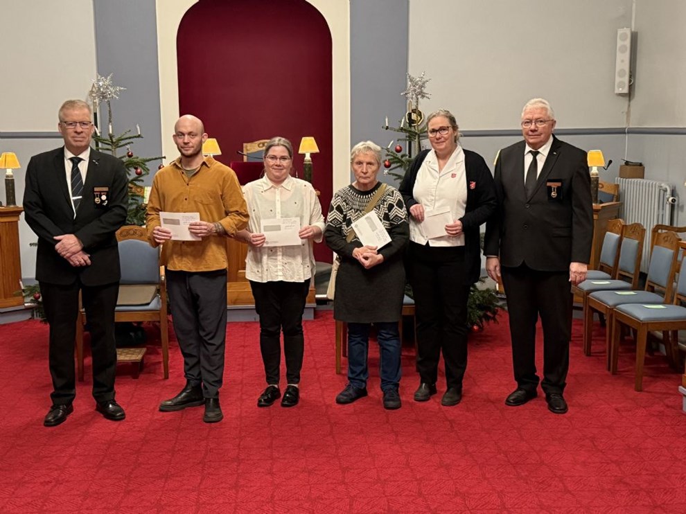 Loge deler 30.000 kroner ud i julehjlp