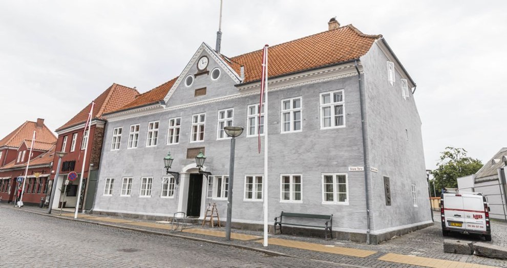 D�mt i b�rnepornosag slipper for f�ngsel