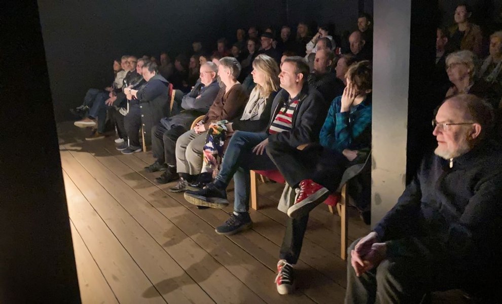 Populr revy overvejer flere forestillinger