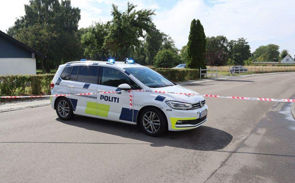 To m�nd sigtet: Politiet fandt meget mere end en r�rbombe