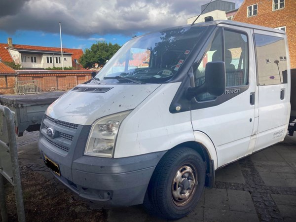 Musikhuzets bil k�rer 16.000 kilometer om �ret