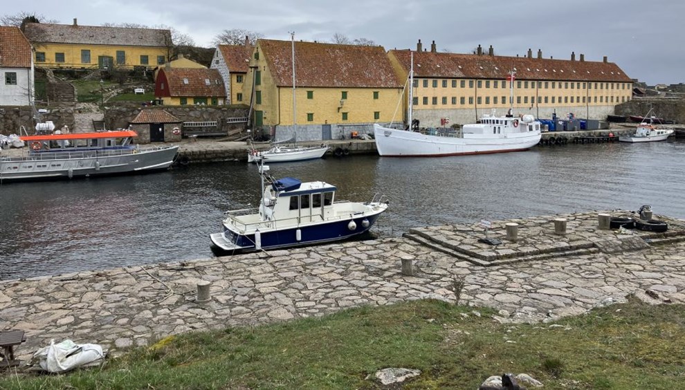 Christians� finder l�gevikarer i sidste �jeblik