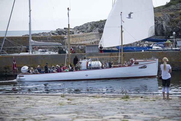Historisk skib stopper sejladsen