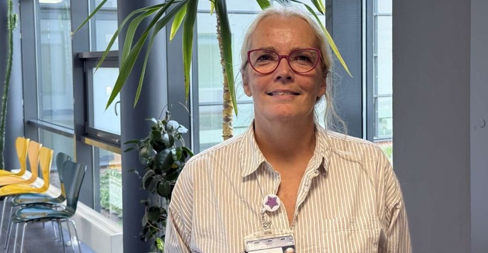 Karen vinder pris for sit arbejde � men hun dedikerer den til hele holdet