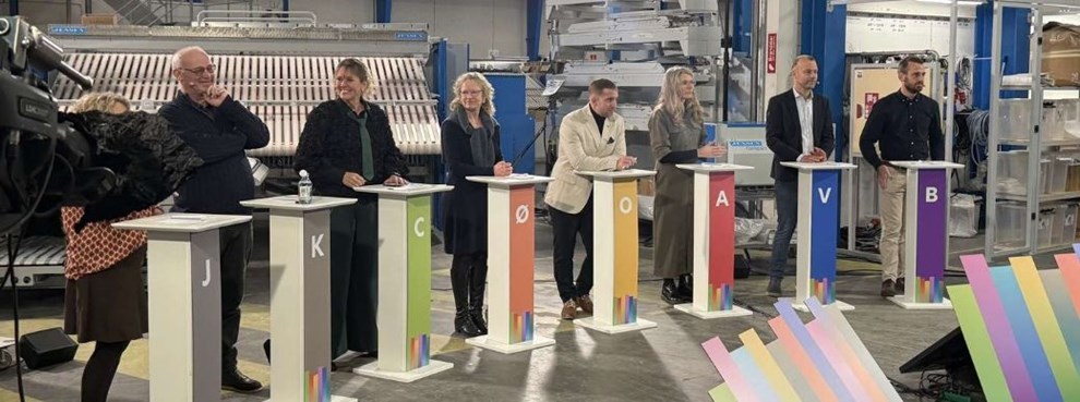 Politikerne tøver: Det er en 'falliterklæring'  Politikerne tøver: Det er en 'falliterklæring'