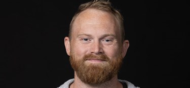 Lasse vil bruge sin viden fra brændpunkter i politik