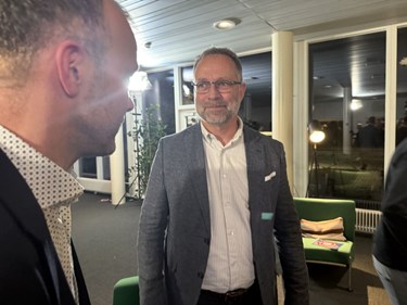 V: Derfor er K ikke med