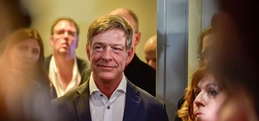 ’Det begynder at handle om, hvem der tør gå i seng med den mest radikale først’