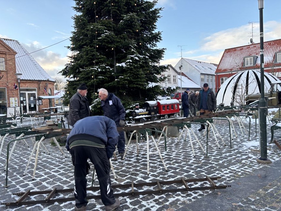 35 frivillige i gang: 'Et meget sp�ndende projekt'