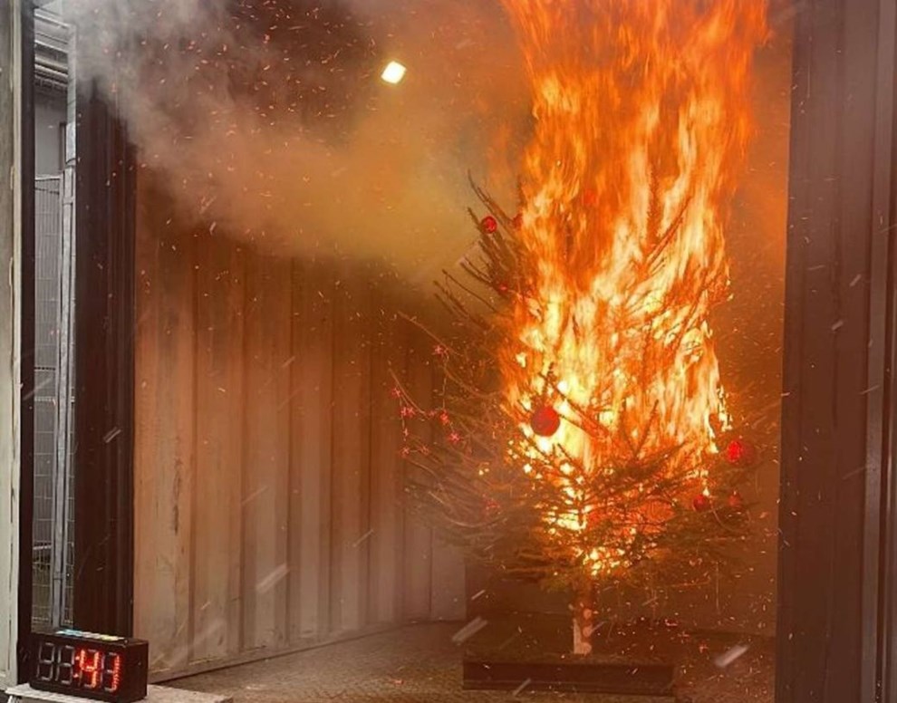 Sådan undgår du ild i julestuen Sådan undgår du ild i julestuen