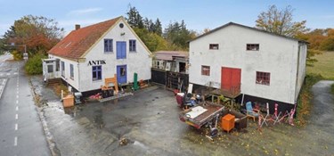 Køber gammel brugs: Vil lave den om til helårsboliger
