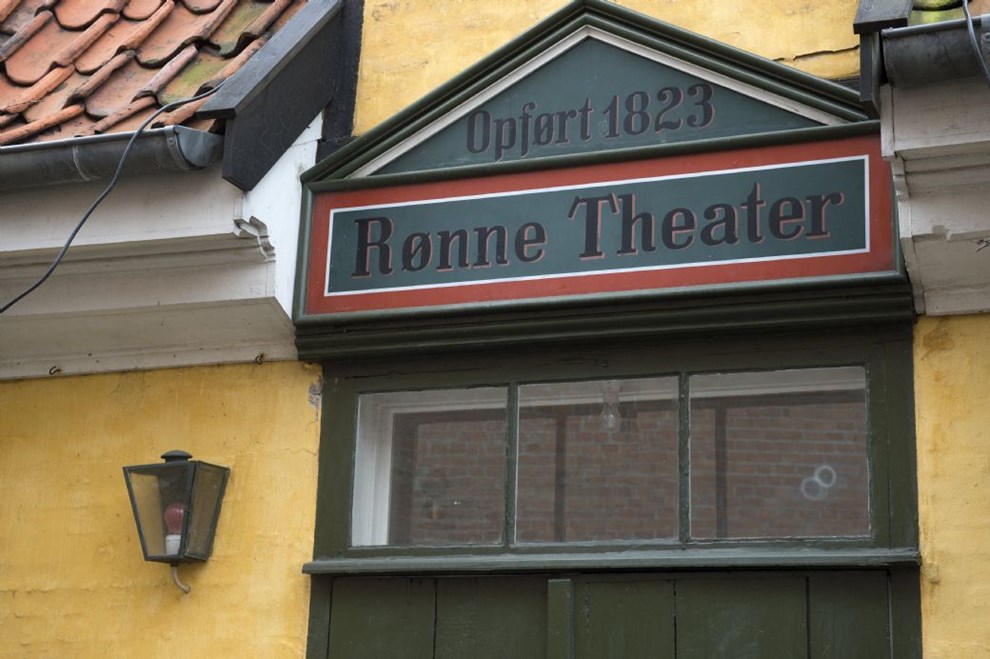 Gode venner har skaffet mange millioner til R�nne Theater