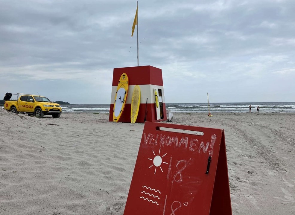 Livreddende aktioner p� Balka: Kvinde l� bevidstl�s i vandet