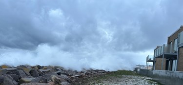 Holder øje med oversvømmelser