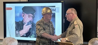 Kendt bornholmer har fået Den Gyldne Hjelm