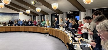 Ubehageligt kasseeftersyn afløser fællessang