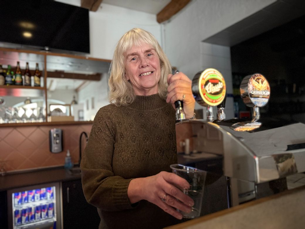 Garderoben og baren har givet Inger livsmodet tilbage