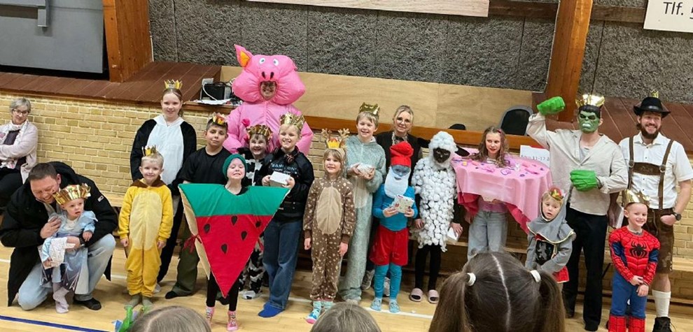 Fest med flotte udkl�dninger