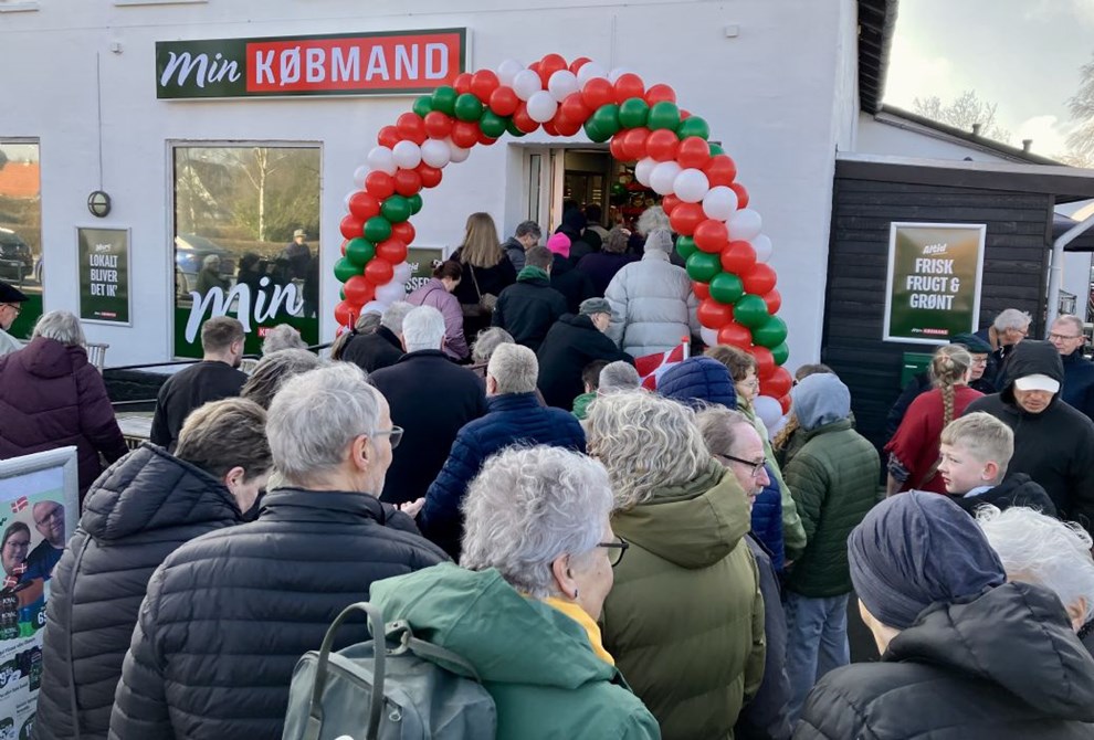 Kæmpe kø i Nyker Kæmpe kø i Nyker