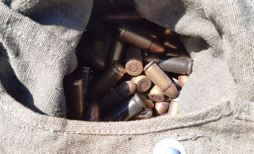 De skulle nedrive loftet � s� regnede det med patroner