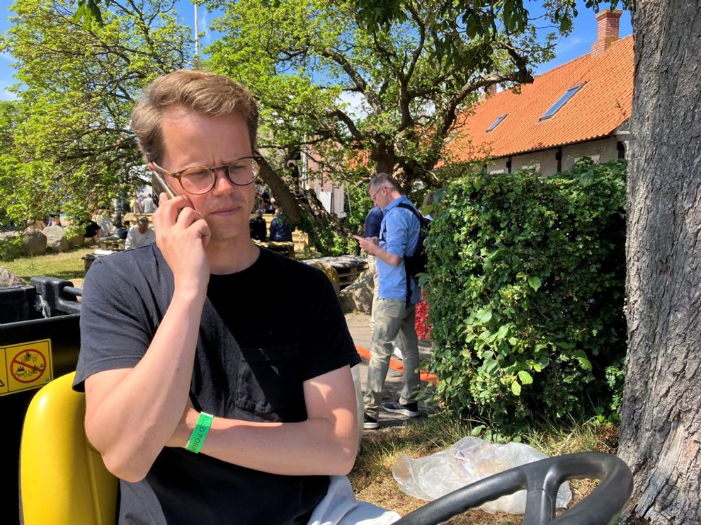 Wonder f�r stor regning � formand r�ber vagt i gev�r