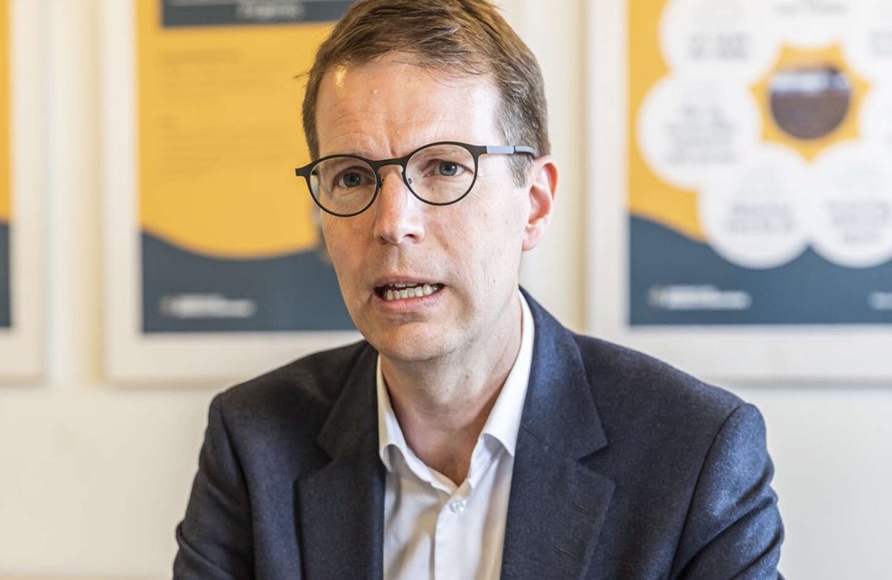 Beof vil �ndre: L�gger �g i flere kurve