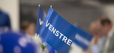 Venstre har dækket op til drama