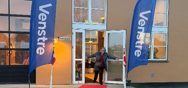 Smidt uden for døren