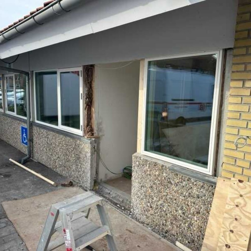 Forventet �bningsdag p� plads: Millionbyggeri tager form