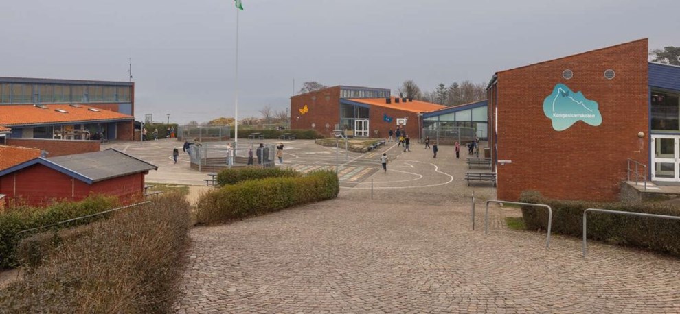 S�dan v�lger man mellem to elever 