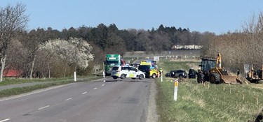 Kvinde død i færdselsulykke