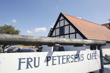 Efter 16 �r: Popul�r caf� sat til salg 
