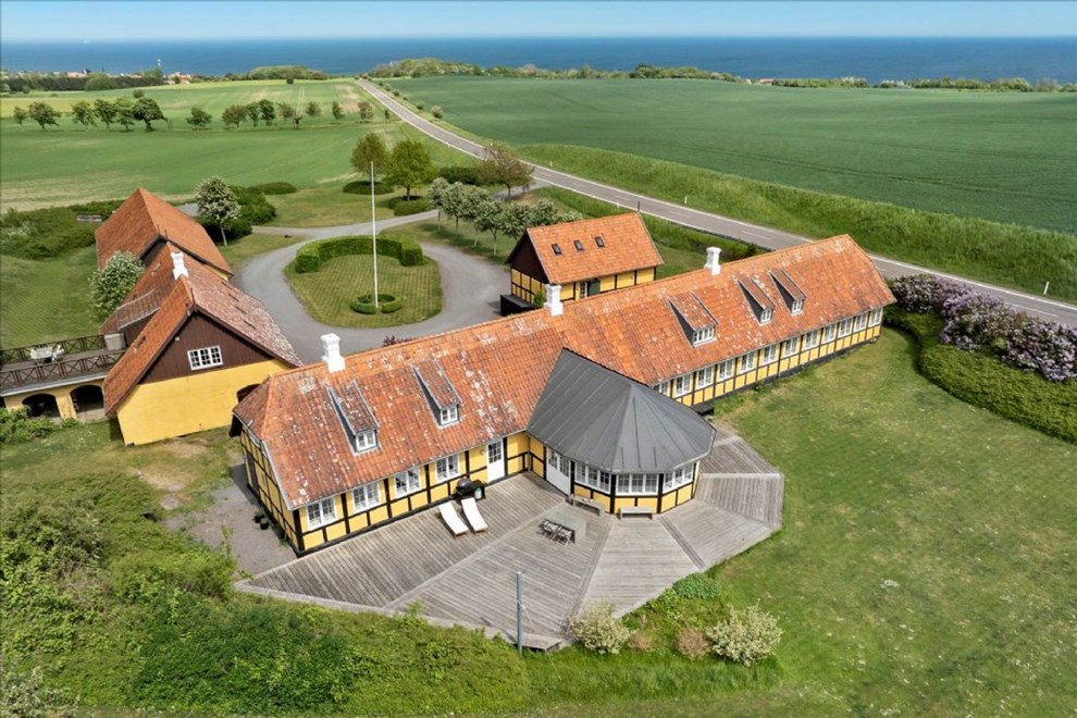 Se det flotte h�ndv�rk: Steen Colbergs hus sat til salg 