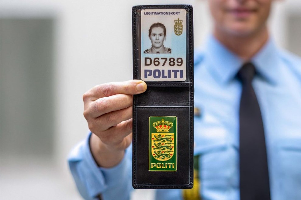 Efter mere end 30 �r: Politiet f�r nye skilte