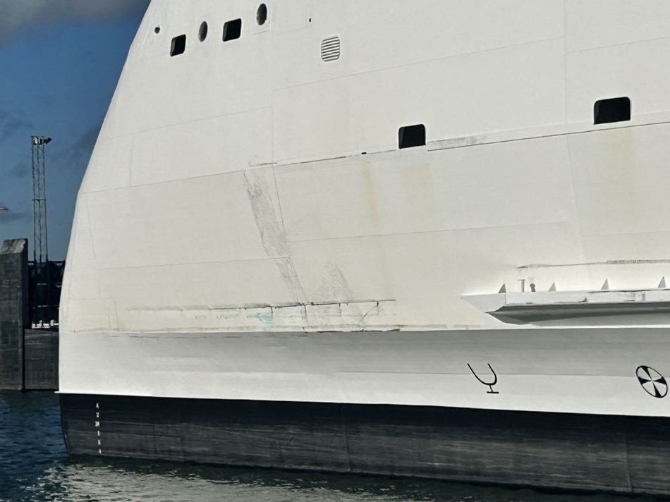Express 5 ramte p�l ved ydermolen: Forventes klar fredag