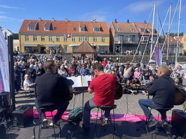 Godformiddag Allinge: Dagens koncertturné er i gang