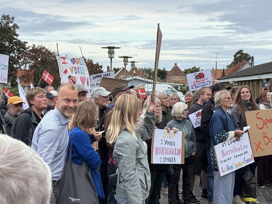 Efter demonstration: Politikere er kede af processen - SF'er siger undskyld