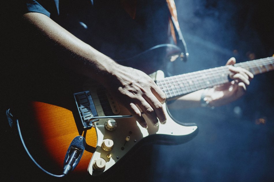Den elektriske guitar: Hvorfor guitaren fortsat er musikkens absolutte ikon